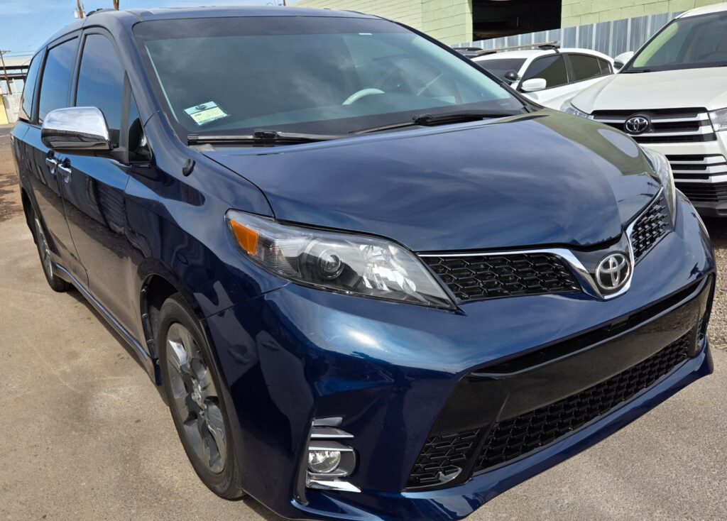 2011 TOYOTA SIENNA-5