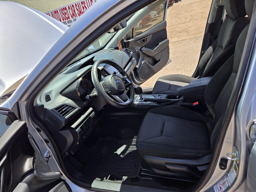 2019 Subaru impreza with 85123 miles-9